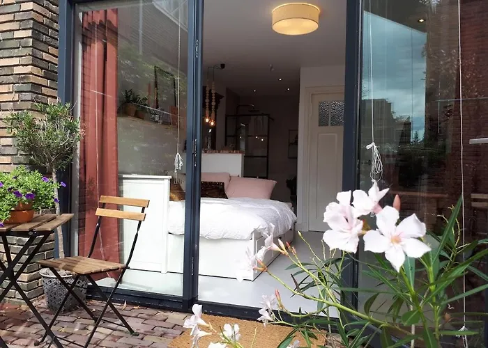 Het Gindrahuis Bed & Breakfast Bladel