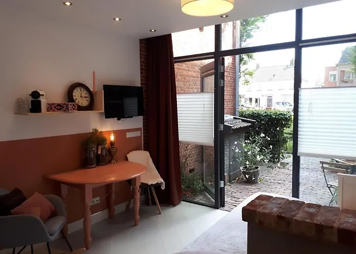 Het Gindrahuis Bed & Breakfast